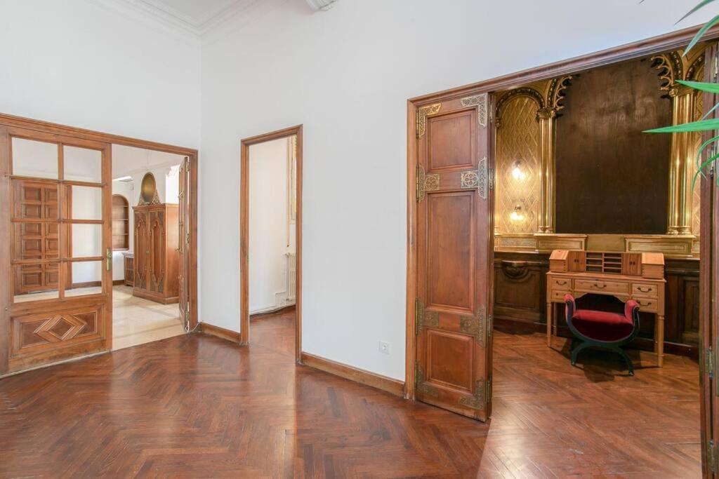 Canela Homes Barcelona Casa Serra, Barcelona
